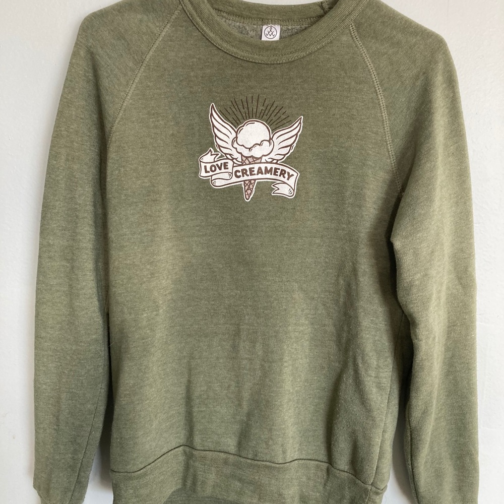 Woman’s sweatshirt